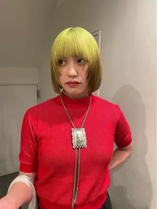 ショート hen所属・心斎橋/レイヤー/ ブリーチ/モエのヘアスタイル