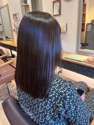 セミロング ハラちゃんカット✂︎ 透明感🩵ケアカラーのヘアスタイル
