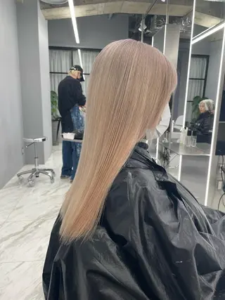 ロング カラー 最高級髪質改善 🦄ブリーチYUGOのヘアスタイル