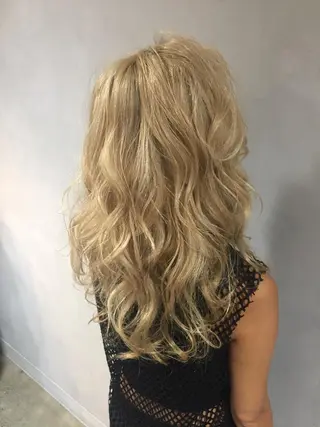 ロング カラー みつゆ 表参道/原宿のヘアスタイル