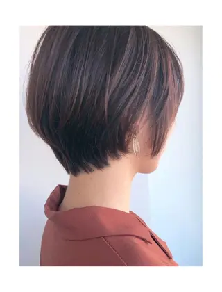 ショート カラー タカノ アツコのヘアスタイル