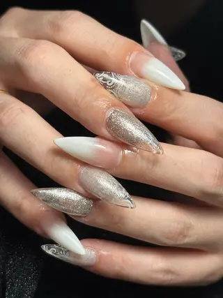 ネイル ✴︎ Delightのネイルデザイン