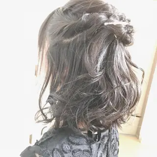 ヘアアレンジ Re:MAKE所属・ジャニヲタ美容師 推しカラー中平海帆のヘアスタイル