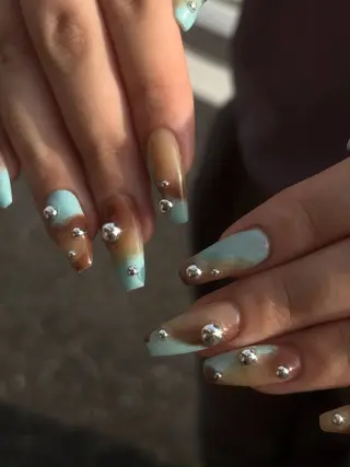 ネイル schon 本八幡店所属・Schon🫧 yuna🫧のネイルデザイン