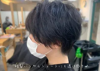 ショート カラー 前田 健太のヘアスタイル