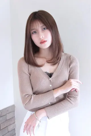 セミロング ✨レイヤーお任せ✨ 林有里子のヘアスタイル