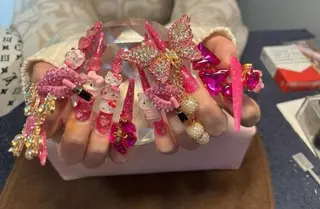 ネイル Rosefleur所属・ネイル ネイリストのネイルデザイン
