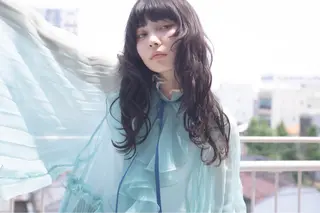 ロング カラー HEDI　美谷添 貫太のヘアスタイル