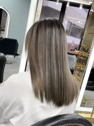 ミディアム senjyu GINZA所属・バレイヤージュ/ハイ ライト/庄司鉄平のヘアスタイル