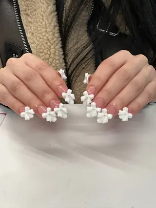 ネイル nachi 🎀のネイルデザイン