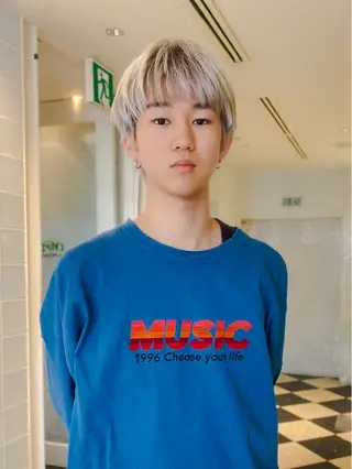 ショート カラー メンズ メンズパーマ/ブリー チ/motokiのヘアスタイル