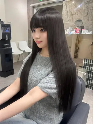 ロング カラー 🎀盛れる顔周り×レ イヤー×透明感/米田のヘアスタイル