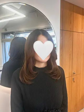セミロング 大村 咲羅のヘアスタイル
