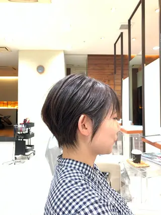 ショート MODEks eau 佐藤優志のヘアスタイル