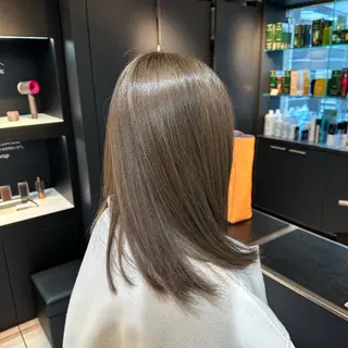 ミディアム カラー 岩堀 氷河のヘアスタイル