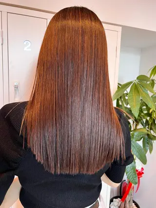 セミロング ブリーチ毛に縮毛矯正 ✨カラー✨山田 正幸のヘアスタイル