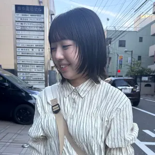 ミディアム カラー Lilu しずくのヘアスタイル