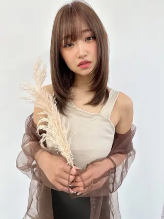 ミディアム vince. moekoのヘアスタイル