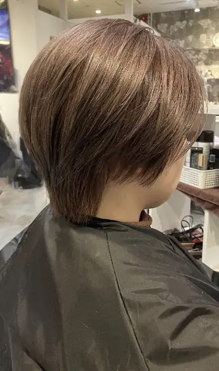 ショート カラー 松中 祐天寺/ハイトーンのヘアスタイル