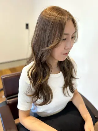 ロング カラー たにぐち ななはのヘアスタイル