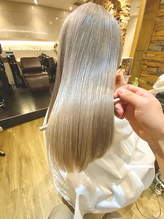 ロング カラー 千 田のヘアスタイル
