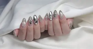 ネイル Nhit Nailsのネイルデザイン