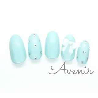 ネイル Avenir 表参道 nail＆eye予約のネイルデザイン