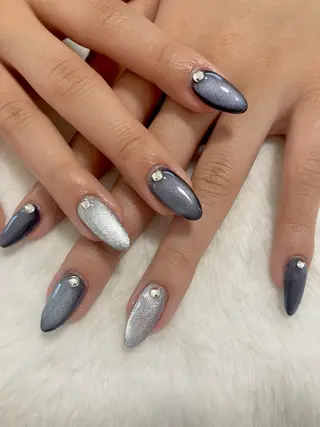 ネイル メラネイル所属・米良 裕子のネイルデザイン