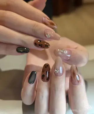 ネイル 🌈 Laule'aのネイルデザイン