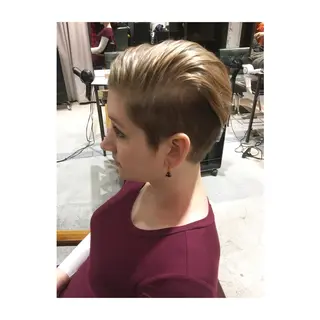 ショート カラー アオガミ （前髪顔周りカット）のヘアスタイル