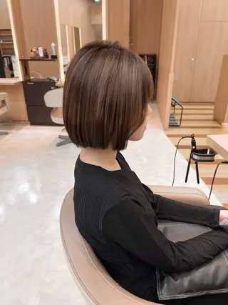 ショート UNIX モモハのヘアスタイル