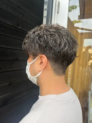 メンズ TAKAHASHI REIKAのヘアスタイル