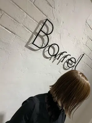 ミディアム カラー ayano ．のヘアスタイル