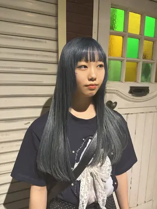 ロング カラー BEEHIVE DELUXE🍒絢萌のヘアスタイル