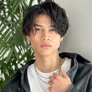 ミディアム カラー パーマ ヘアアレンジ メンズ 【池袋店 店長】伊藤 昂樹/曲がる縮毛矯正のヘアスタイル