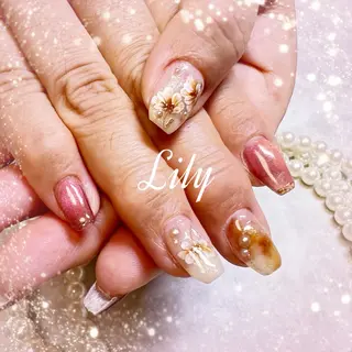 ネイル Nailsalon Lilyのネイルデザイン