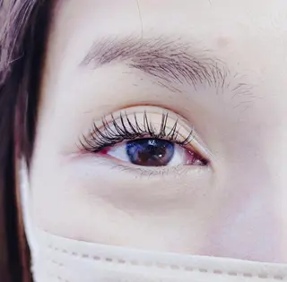 マツエク・マツパ まつげと眉のお店 Nerine【ネリネ】所属・まつげと眉のお店 Nerineのマツエク・マツパデザイン