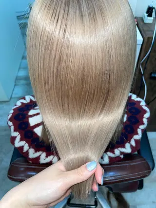 ミディアム カラー 韓国ヘア🤍髪質改善 🇰🇷AKANEのヘアスタイル