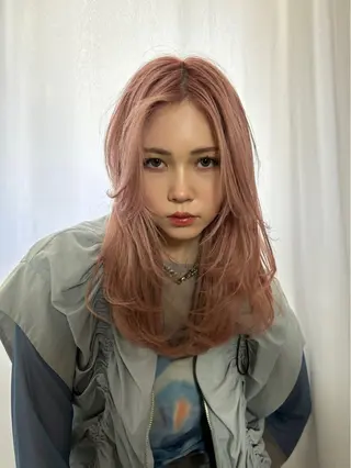 ロング カラー [渋谷ブリーチ] 玲弥のヘアスタイル