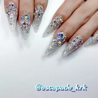 ミディアム ネイル クロキ 。のネイルデザイン