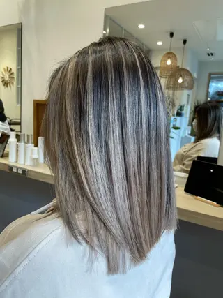 ミディアム カラー 【店長】大根 亮太のヘアスタイル