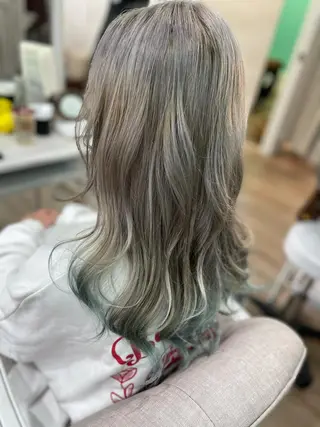 ロング 🐆アンドウ チカコ🦓のヘアスタイル