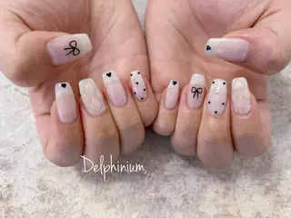 ネイル 岡本 友恵のネイルデザイン