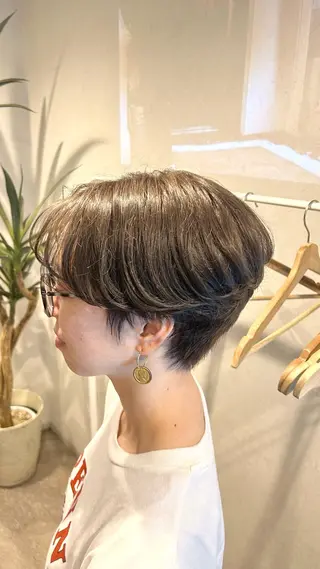 ショート カラー Yo ／ ulu.のヘアスタイル