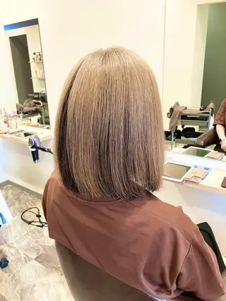 ミディアム カラー ブリーチ毛縮毛矯正 長谷川のヘアスタイル