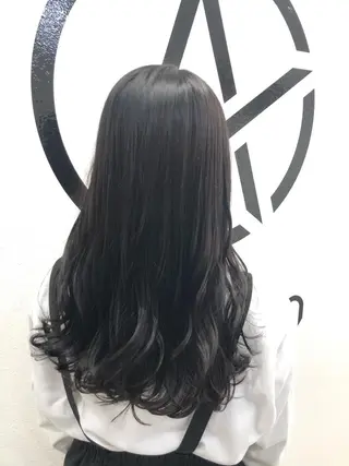 ロング 美髪の錬金術師 チダ ヨシヒロのヘアスタイル