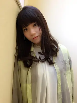 ロング カラー 鎌田 祥江のヘアスタイル