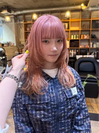 セミロング HIKARIS 長澤彩のヘアスタイル