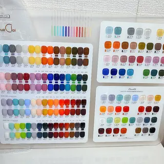 カラー ネイル UniqueNail 長さだし専門店のネイルデザイン