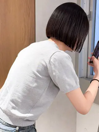 ショート カラー 似合わせぷつっとボブ 縮毛矯正 久保田彩菜のヘアスタイル